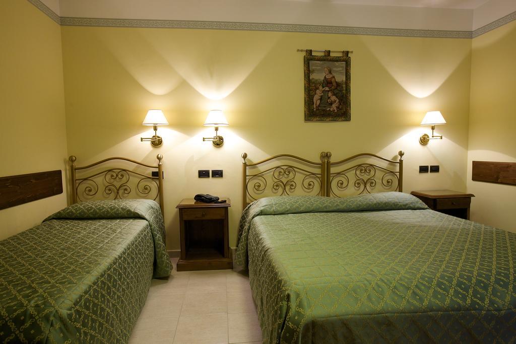 Campiglione Hotel Ασίζη Δωμάτιο φωτογραφία